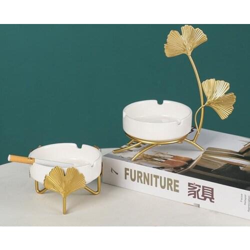 Nordic Style Gold Color Ginkgo Biloba Ashtray Iron Rack Crafts Fashion Office Household Living Room Smoking Accessories Ash Tray