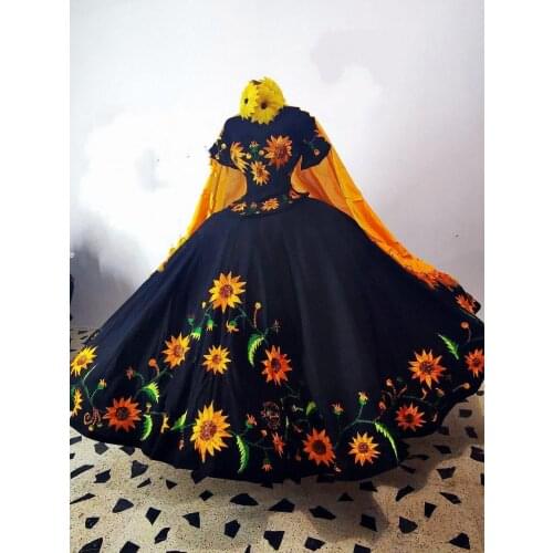2021 Fashinable Mexcian Quinceanera Dresses Sunflower Embroidered Off Shoulder Bow Charro Sweet 15 Dress Party Formal Gowns