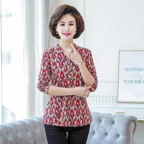 V-Neck Printed Long Sleeve T-Shirts Spring Fall Casual Plus Size Middle Aged Women Pullover Floral Bottom Shirt Mother Tops