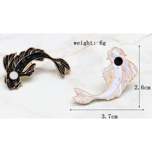 Cute cartoon enamel goldfish carp brooch white black brooch cowboy lapel fish badge blessing friends gift personality jewelry