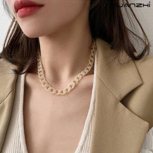 HUANZHI 2020 New Korean Trendy Chain Transparent Acrylic Acetate Minimalist Necklace Clavicle Choker for Women Jewelry