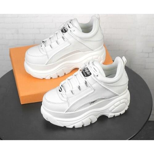 Vulcanized Shoes Women England Style Cowhide Genuine Leather Sneakers Women Platform Shoes LaceUp Casual Height Increasing Flats