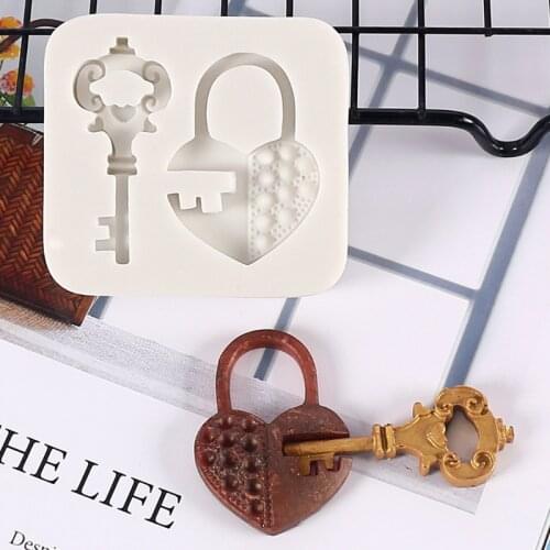 Retro Key Lock Keychain Epoxy Resin Mold DIY Earrings Necklace Silicone Mould