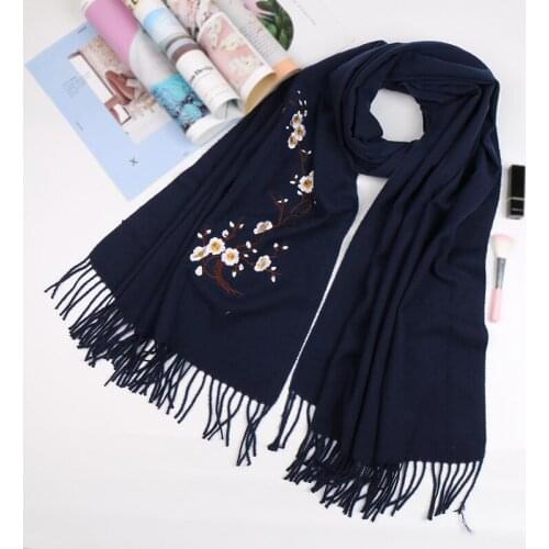 Embroidered Scarf Cashmere Pashmina Women Scarf Female Autumn Winter Scarves for Lady Tassel Bandana Flower Women Solid Shawl