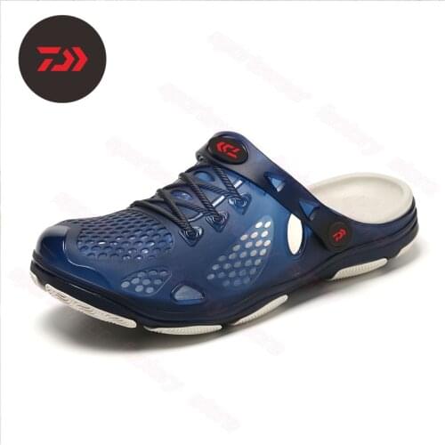 DAIWA Summer Men Slippers Fashion Beach Sandals Shoes Men Outdoor Breathable Flip Flops Casual Play Water Summer Fishing Shoes