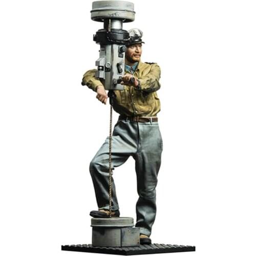 1/16 Scale Resin Figure Captain of submarine 120mm