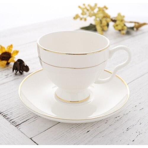 Bone China Cute Coffee Mug Small Coffe Cup Porcelain Teacup Cappuccino Latte Cup Present Taza Gato Cafe Creative Gift EE50BD