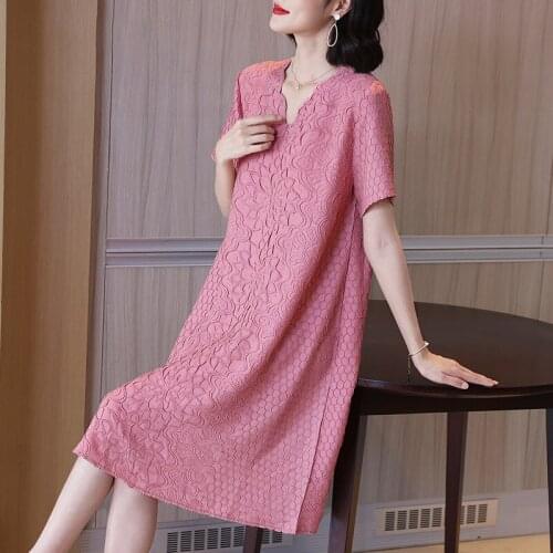Summer Women Elegant Loose Straight Dress Short Sleeve V-neck Jacquard Large Size Solid Color Miyak Pleated Knee Length Dress