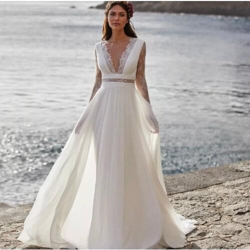 Bohemian Beach Wedding Dress 2021 A-Line V-Neck Long Sleeve Lace Appliques Button Princess Fairy Bride Gown Vestidos De Noiva
