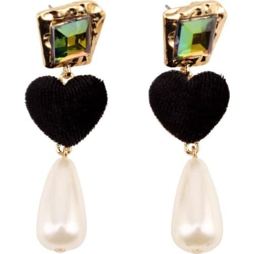 Gold Color Metal Alloy Heart Charm Teardrop Simulated Pearl Earrings for Women Florate Crystal Drop Dangle Statement Earrings