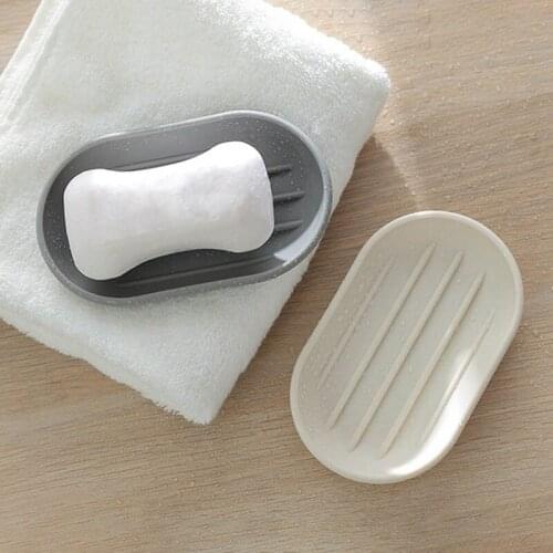 1PCS Simple Style Bathroom Soap Box Plastic Soap Dish Creative Draining Soap Holder Plastic Bathroom Accessories