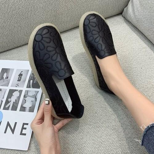 QUELERK Women's Moccasins