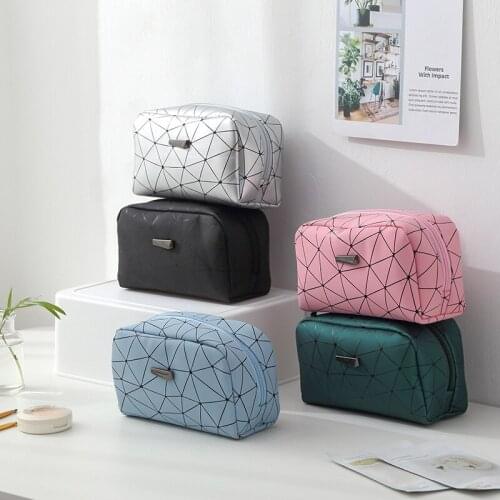 Multifunctional travel hand-held Cosmetic Bag Fashion diamond cosmetic bag cosmetic storage box waterproof female storage cosmet
