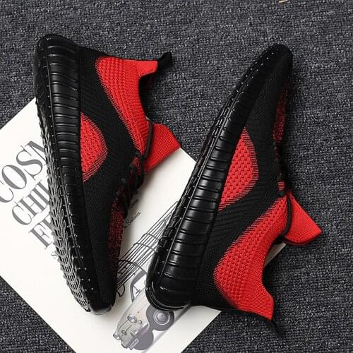 New men sneakers four seasons lightweight Running shoes Breathable Mesh anti-skid Wear resistant lace-up shoes jogging sneakers