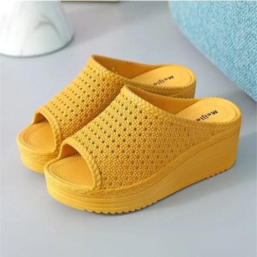 High Heeled Slippers Womens Summer Thick Soled Fashion Household Bath Plasti Sandals Non Slip Slope Muffin Beach Flip Flop