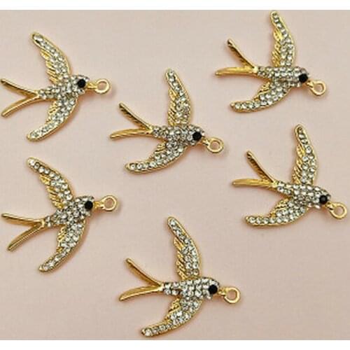 5 Pcs/Lot New Pearl Swallow Rhinestone Buttons Alloy Accessories Necklace Handmade Cartoon Childrens Hair Pendant Full Diamond