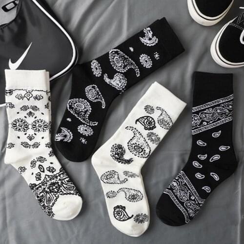 Cashew Flowers Cotton Socks Women Novelty Black Fashion Casual Solid Color Short Sock Lady Female Funny Harajuku Middle Tube Sox