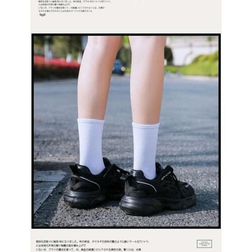 Socks new products pure color trend socks female lovers European and American running sports socks male mid-tube autumn and wint