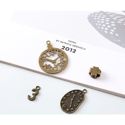 New Metal Key Accessories Cute Variety Of Accessories Clock Shape Mini Accessories Fashion Jewelry Hot Sale Fitting