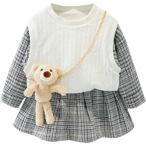 Girls' dresses for autumn and winter, girls' cute sweater, vest, plaid suit, Korean girl, two-piece pleated princess dress