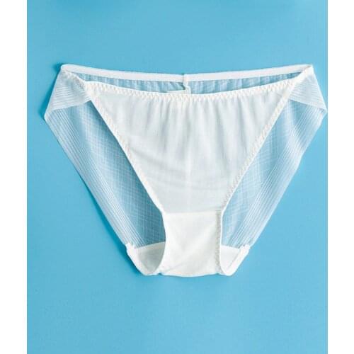 100% silk inside, low-rise lady briefs, women seamless silk underwear,breathable skin-friendly girl shorts, soft body fit brief