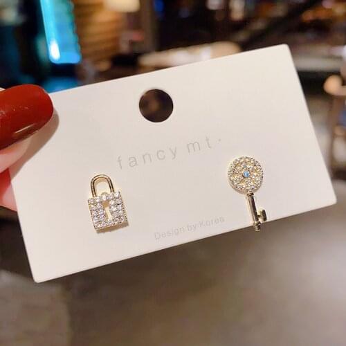 Korean Style Zircon Crystal Key and Lock Stud Earrings for Women Gold Color Cute Asymmetric Earrings Party Jewelry Pendientes