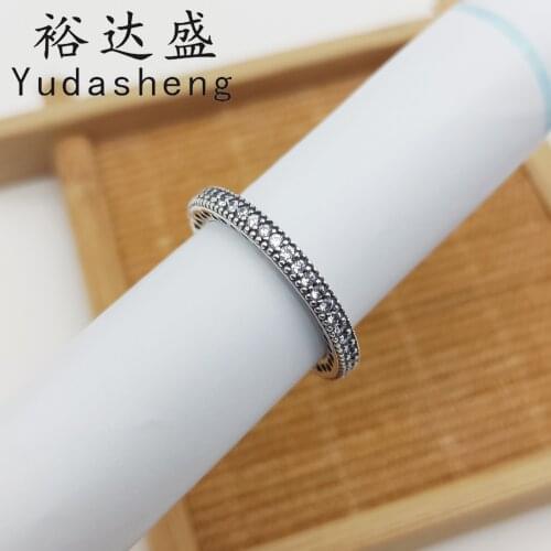 Sparkle Hearts Ring Expresses The True Desire of The Heart Elegant Style