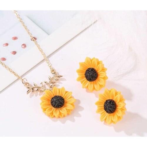 Women Fashion Earrings Sets Necklace Sunflower Pendant Jewelry Chain