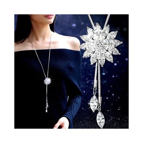 White Crystal Sunflower Tassel Long Necklace Women Fashion Jewelry New Classic Sweater Necklaces & Pendants Bijoux Gift