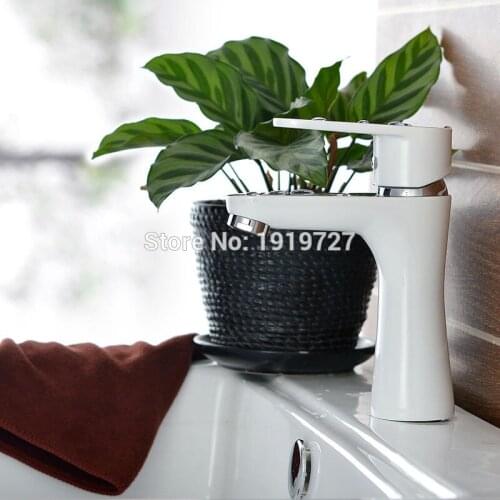 Vidric Wholesale High Quality 5 Year Guarantee Solid Brass Elegant Design Brass Body White Bathroom Vanity Faucet Wash Basin Mix