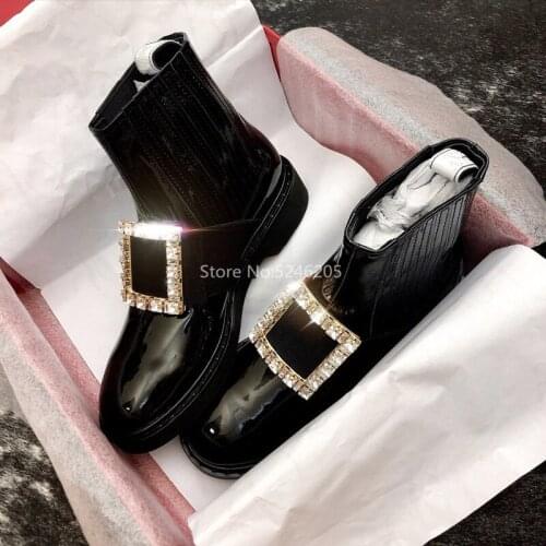 New Fashion Chelsea Boots Round Toe Metal Crystal Buckles Ankle Boots Round Toe Patent Leather Slip On Rangers Woman Shoes