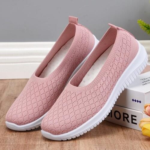 Comfortable and Breathable Mesh Womens Flat Shoes Womens Shoes Soft Sole Cover Foot Walking Shoes Women Zapatillas Mujer