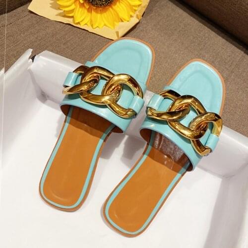 Women Flat Slippers Metal Chain Decor 2021 Summer Fashion Shoes PU Leather Open Toe Outdoor Beach Slides White Stripper Heels
