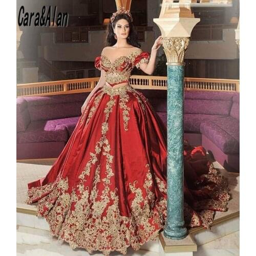 Traditional Tunisian robe de soirée de mariage Two Pieces Prom Dresses for Women Party Lace Applqiue Arabic Evening Gowns