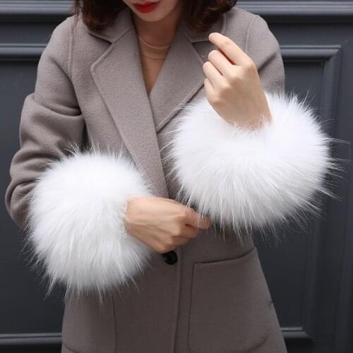 Cuff-like fur glove, windproof cuff sleeve, bracelet, fox-like hair Cute wrist sleeve winter women