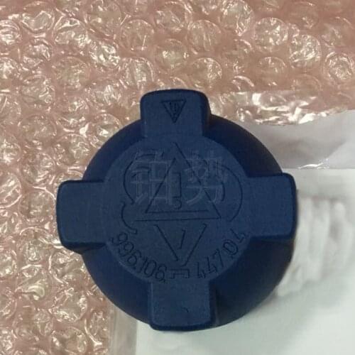 Compensation tank cover 2005-Por sch eBo xst erS pyd erC aym anG T49 97G T3 Antifreeze refilling bottle cover With bottle cover
