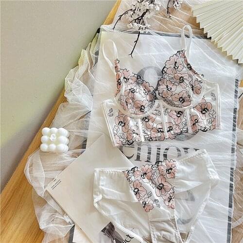 French embroidered lace no steel ring rabbit ears crystal cup, underwear long waistcoat body-sculpting gather bra set