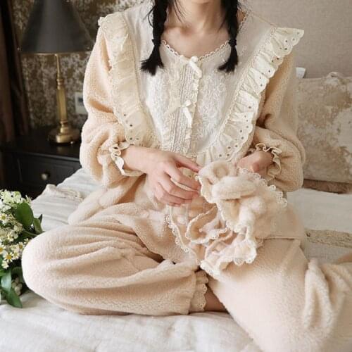 Winter Soft Thicken Coral Fleece Womens Pajamas Sets Vintage Royal Embroidery Long Sleeve Sleepwear Suits Autumn Nightwear