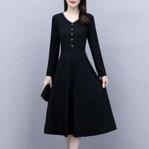 2021 plus size womens clothing fat girl temperament black slim-fitting belly contracting dress spring and autumn bottoming V-ne