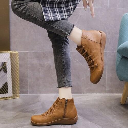 2021 womens European and American autumn and winter womens boots large size British Marten boots casual ankle boots