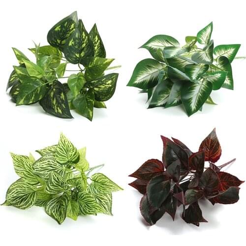 Home table decoration Rich evergreen leaf plant red artificial flowers for wedding decoration