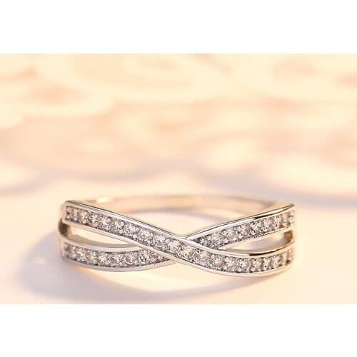 Fashion Luxury Zircon Cross Ring Simple X-shaped Womens Wedding Ring Girls Dance Party Accessories Valentines Day Gift