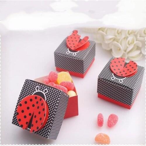 New 20pcs cute Creative Ladybug Sweet Candy Box Red Black Dot Color BaBy Shower Birthday Party Candy Box Wedding Favor Gift Box