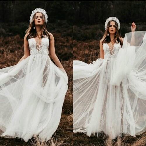Vintage A Line Wedding Dresses Bohemian V Neck Lace Appliques Illusion Wedding Dress Boho Sweep Train Bridal Gowns