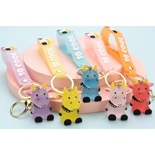 2021fashion Cute Cow Doll Keychain Lovely Cartoon Dairy Lovers Car Key Chain Girl Bag Pendant Accessories Keyring Lovers Gifts