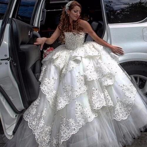 Puffy Ball Gown Wedding Dresses Beading Lace Tiered Strapless Bridal Dress Tulle Layers 2021 Dubai Wedding Gowns