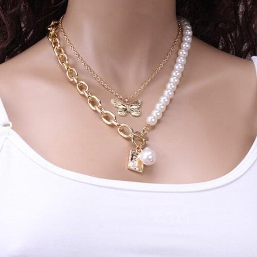 Fashion Multilayer Baroque Pearl Butterfly Pendant Necklaces for Women Retro Gold Color Geometric Chain Necklaces Party Jewelry