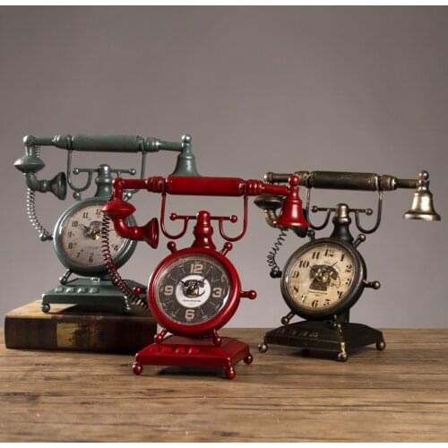 Simple Fashion Clock Metal Living Room Silent Art Small Flip Digital Clock Retro Desk Desktop Vintage Horloge Desk Clock BY50DC