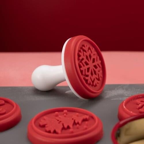 6pcs/set Cookie Stamp Biscuit DIY Mold Christmas 3D Cookie Cake Plunger Cutter Baking Mould Xmas Cookie Cutters Mould Tools