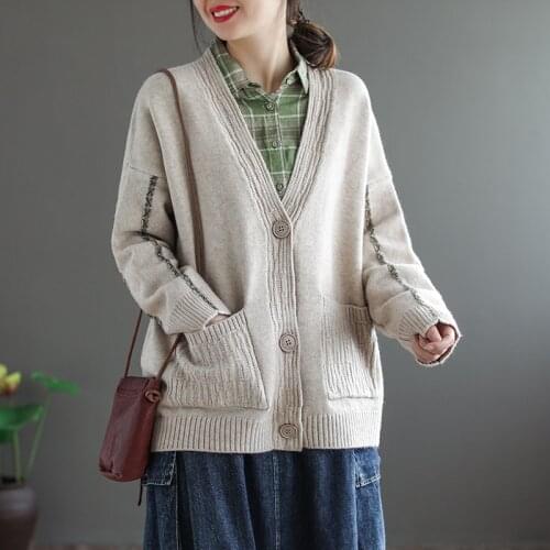 Johnature 2021 Autumn New Leisure Patchwork Pocket V-neck Single Breasted Long Sleeve Sweaters Simple Fashion Women Knitwear